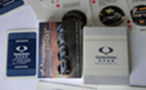 商務(wù)交往贈送水晶禮品的含義